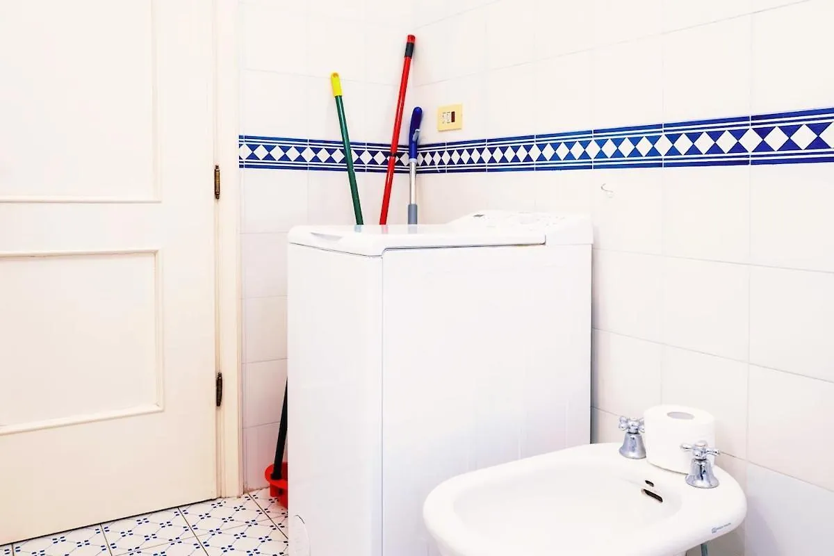 The Attico - Chick Urban - Free Parking Apartment Bologna 0*,