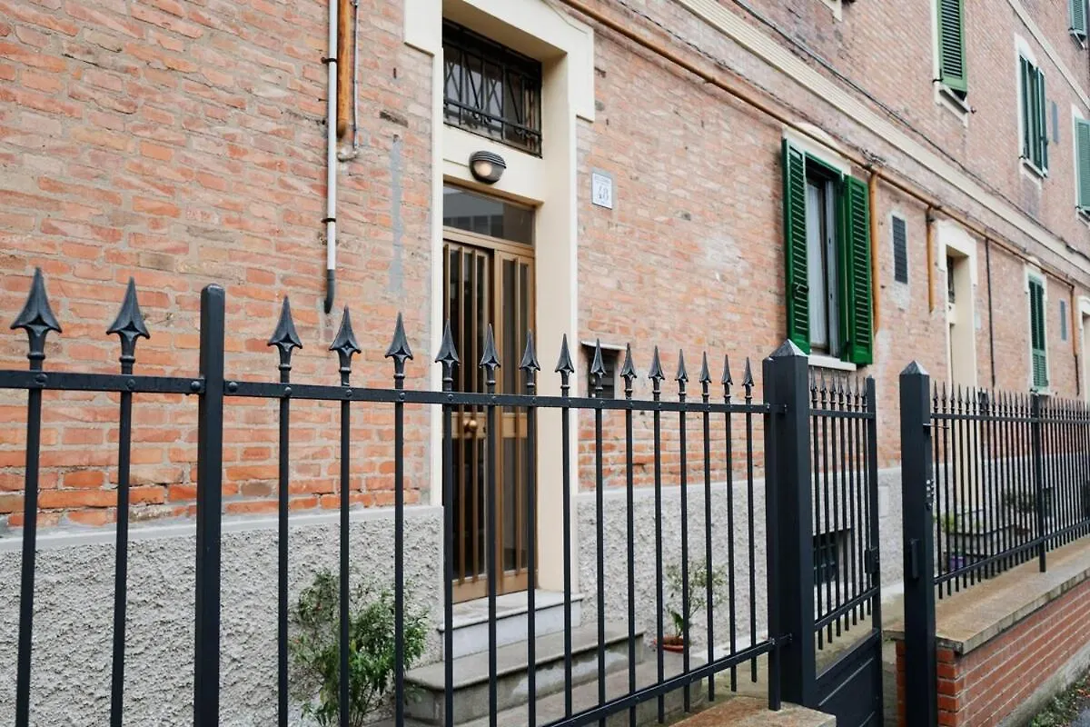 The Attico - Chick Urban - Free Parking Apartment Bologna 0*,